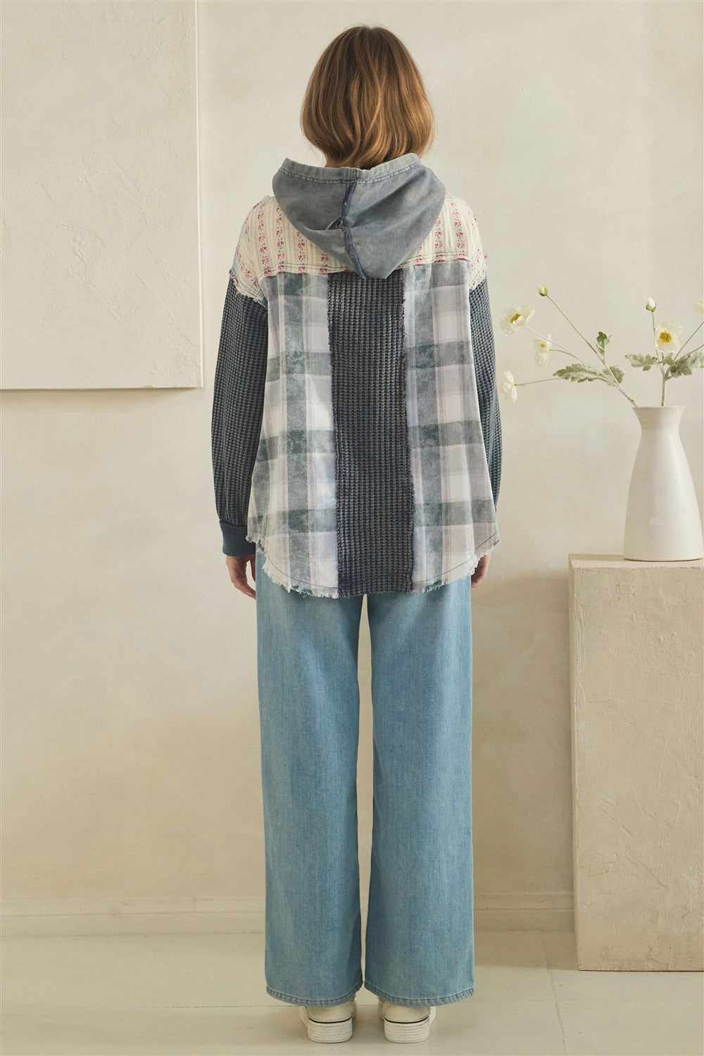 JT0949_BLUE_5643739