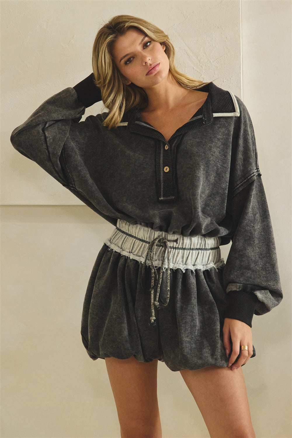 JR0940_BLACK_5353000