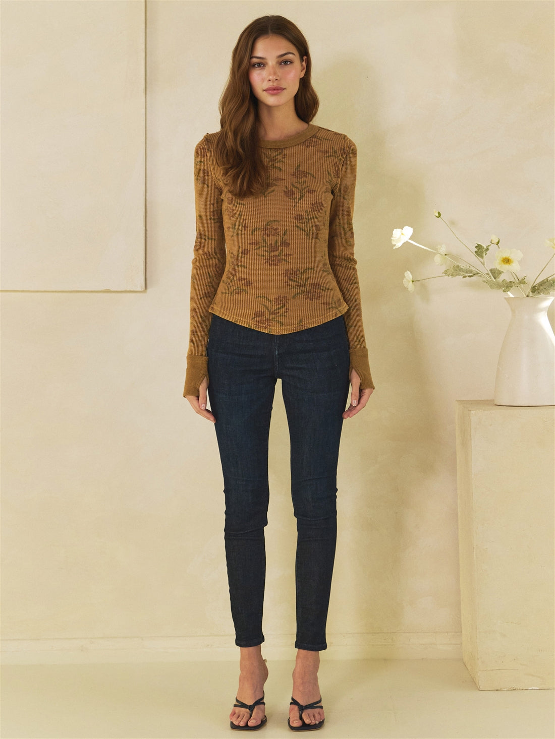 ET30537_CAMEL_5911521