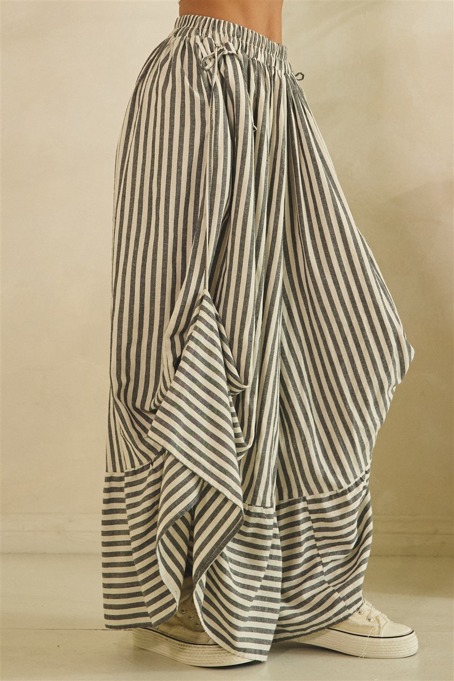 JP1021_GREY_5517987