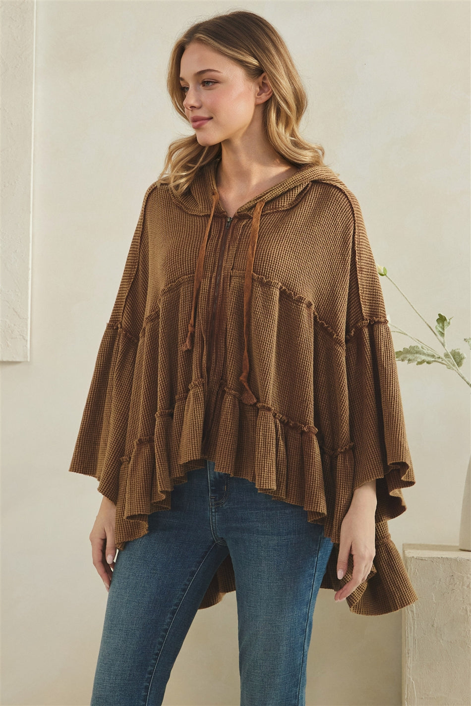 EJ31002_CAMEL_5640534