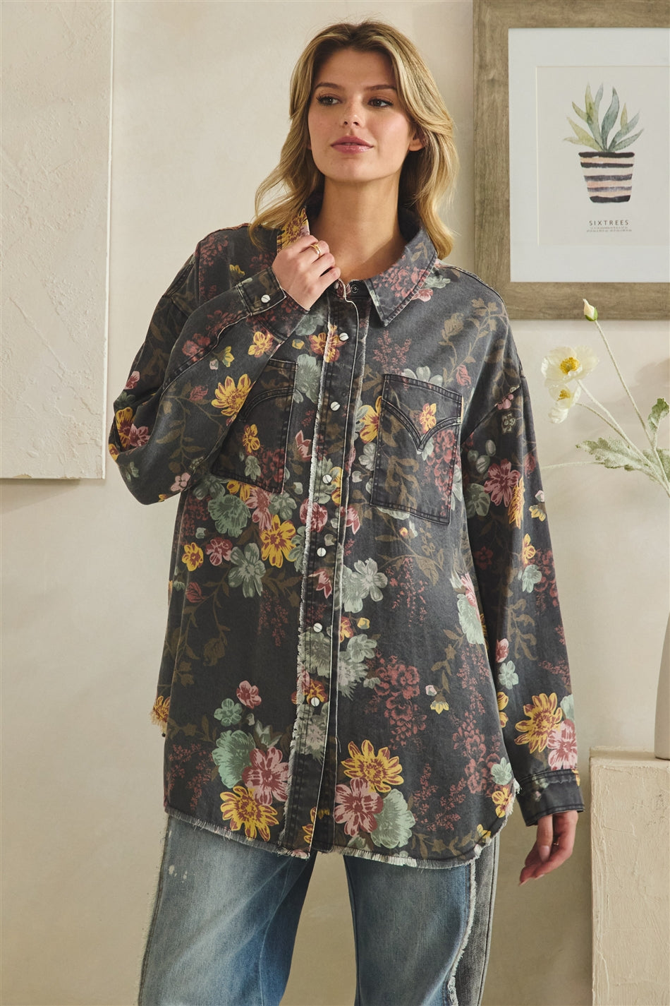 ET30523_BLACK_5373744