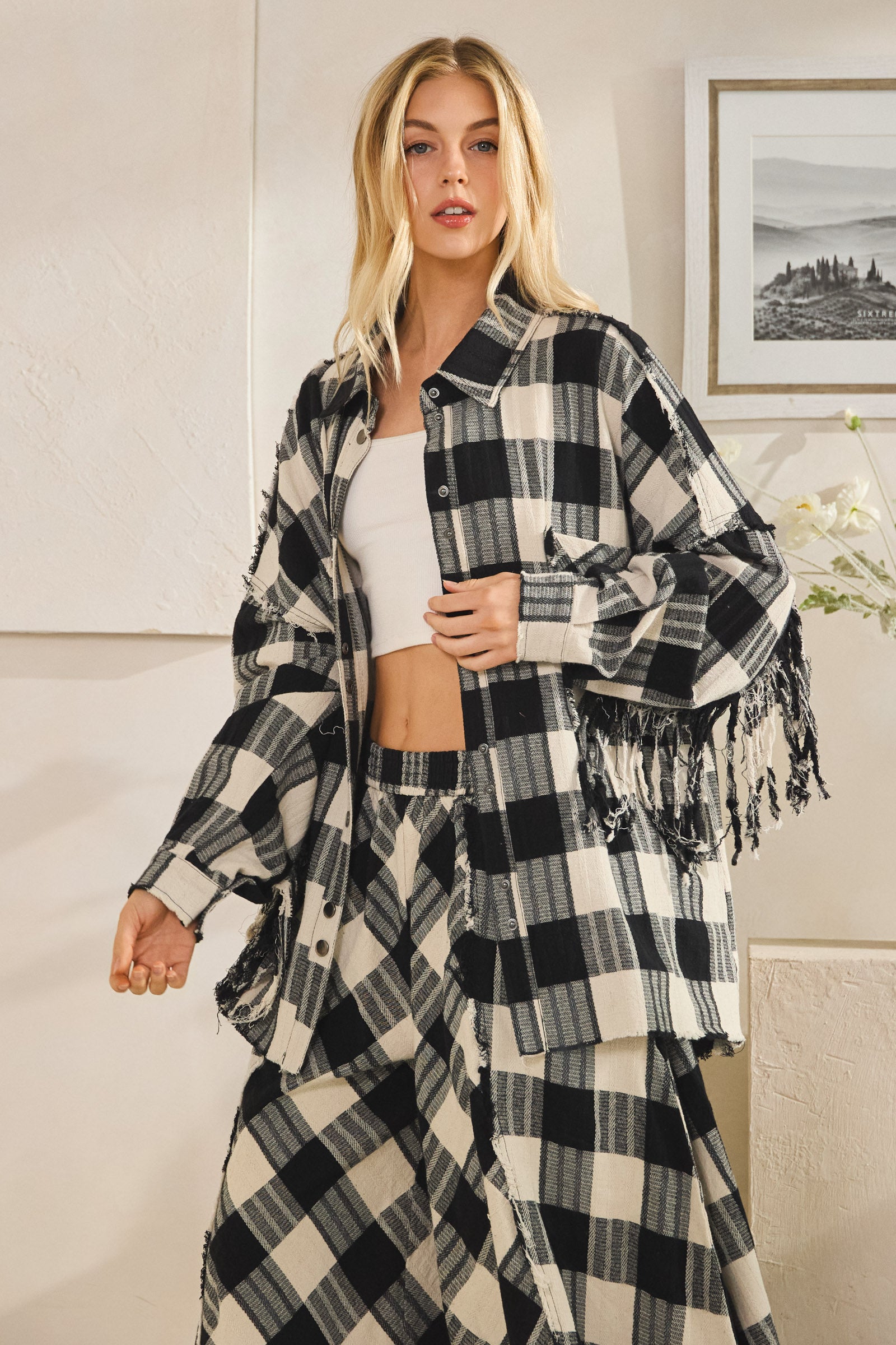 BT1180_BLACKWHITE_4612212