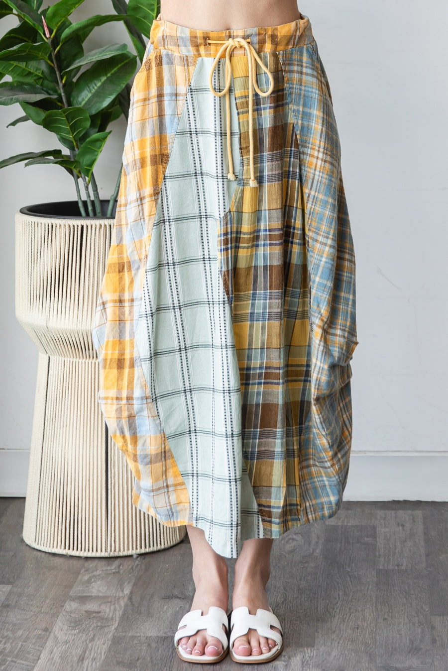 JS0790_HONEY_4047139