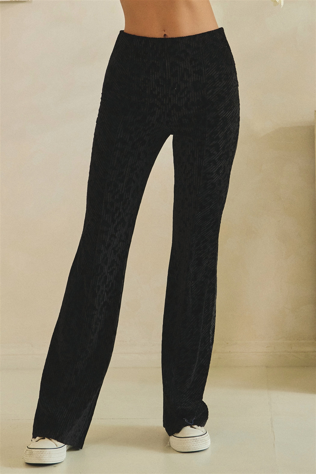 JP1137_BLACK_5569307