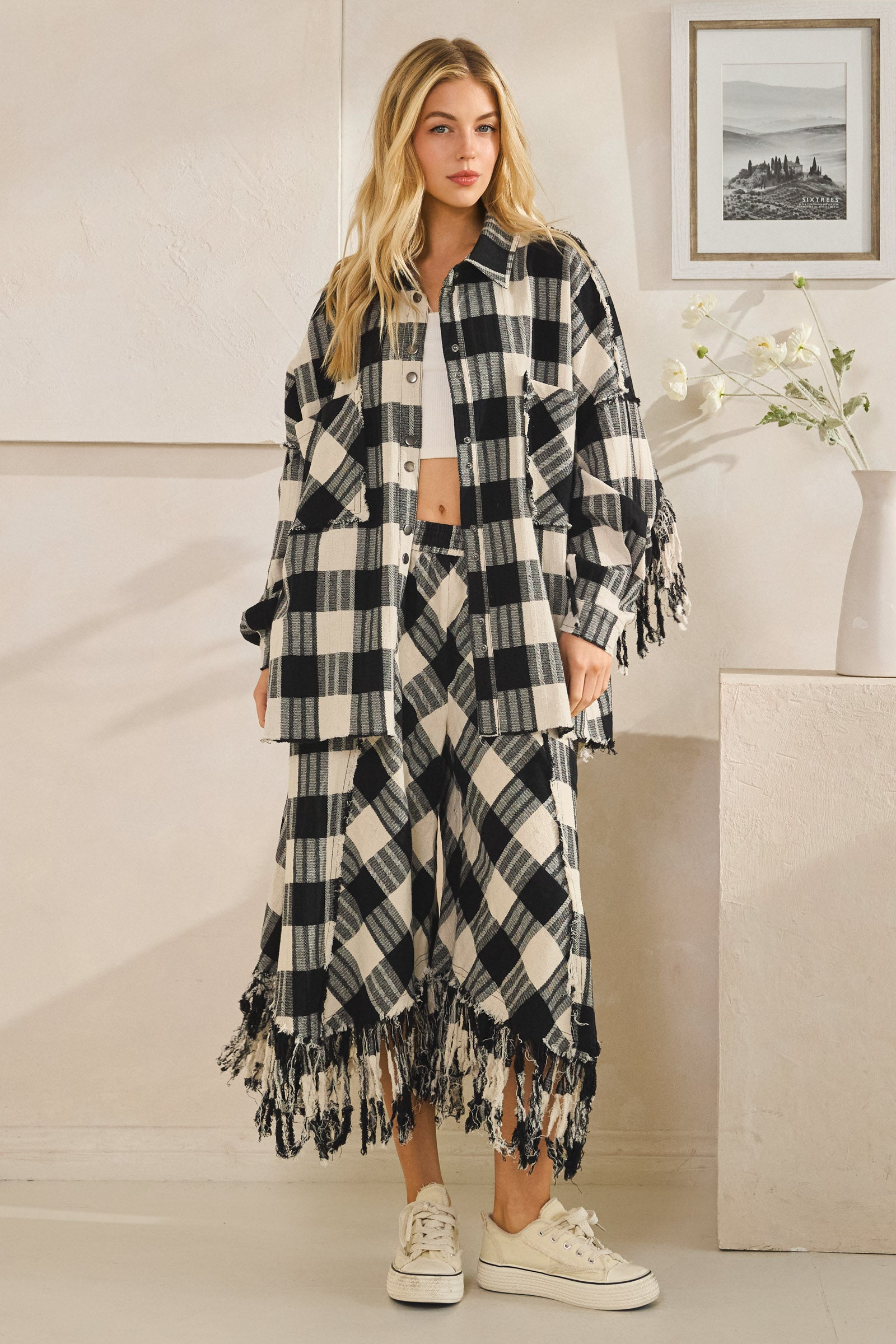 BT1180_BLACKWHITE_4612218