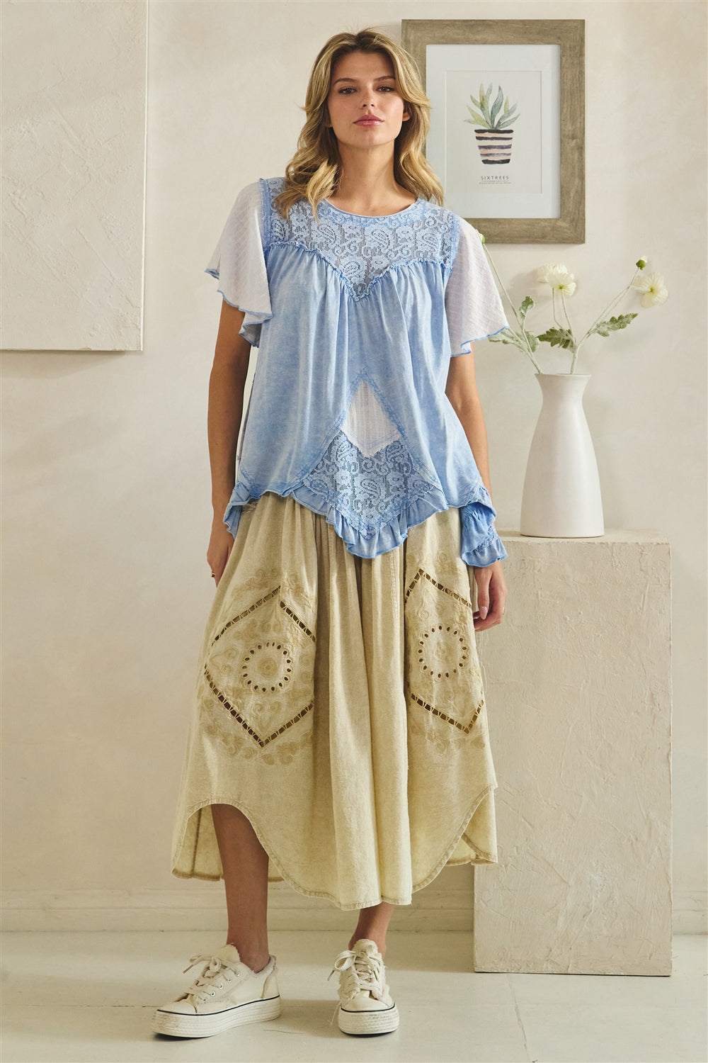 BT1094_BLUE_5360352