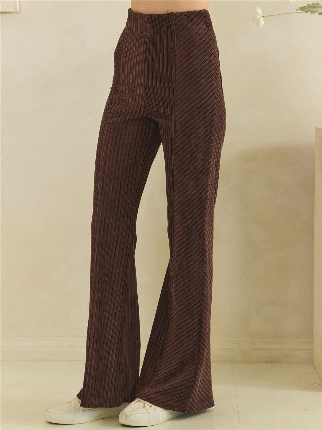 JP1138_BROWN_5892793