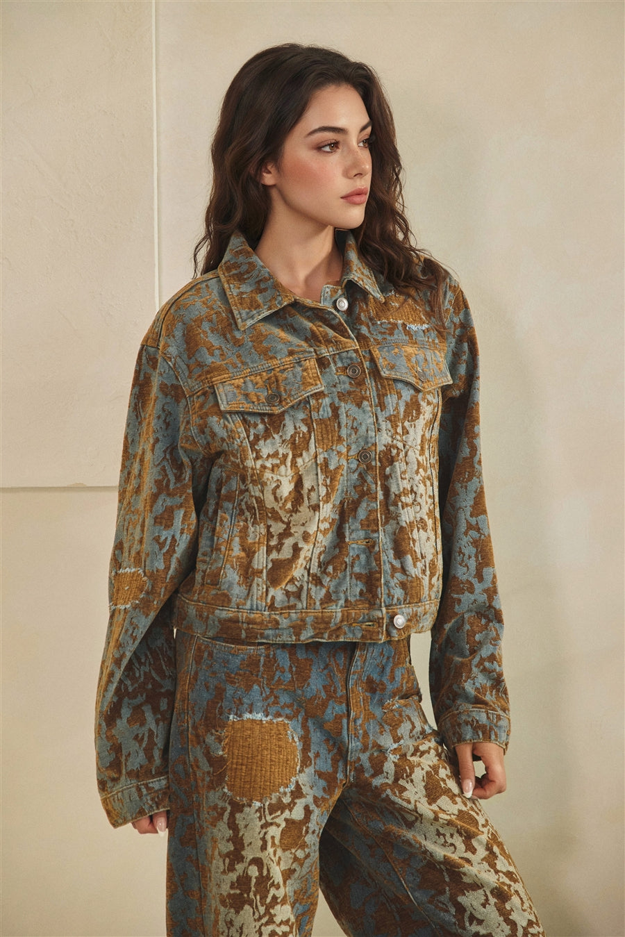 EJ31035_BROWNDENIM_5560435