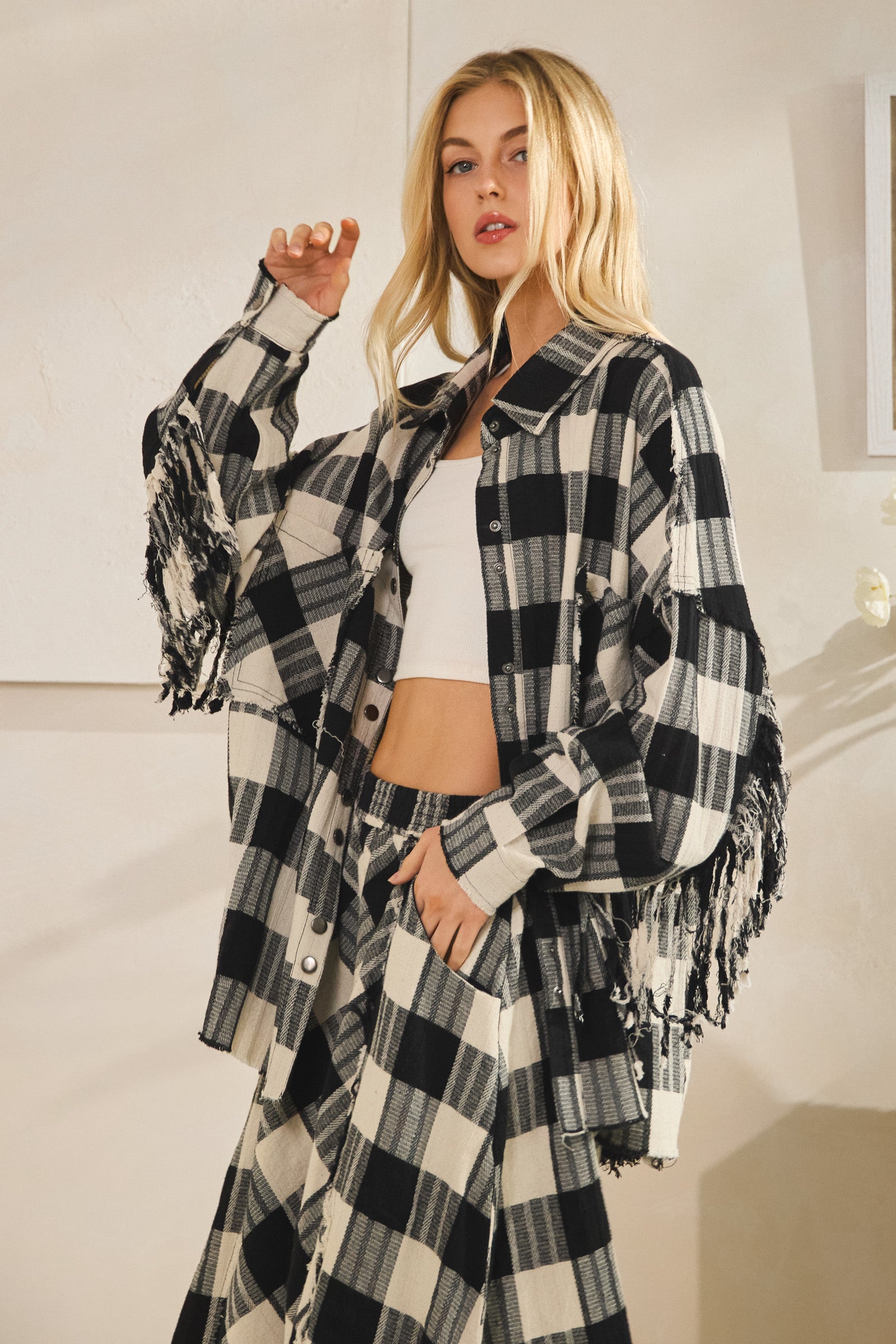 BT1180_BLACKWHITE_4612214