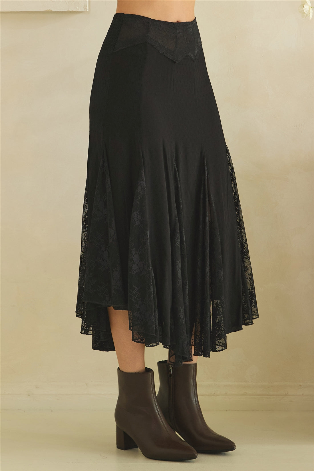 ES30515_BLACK_5561873
