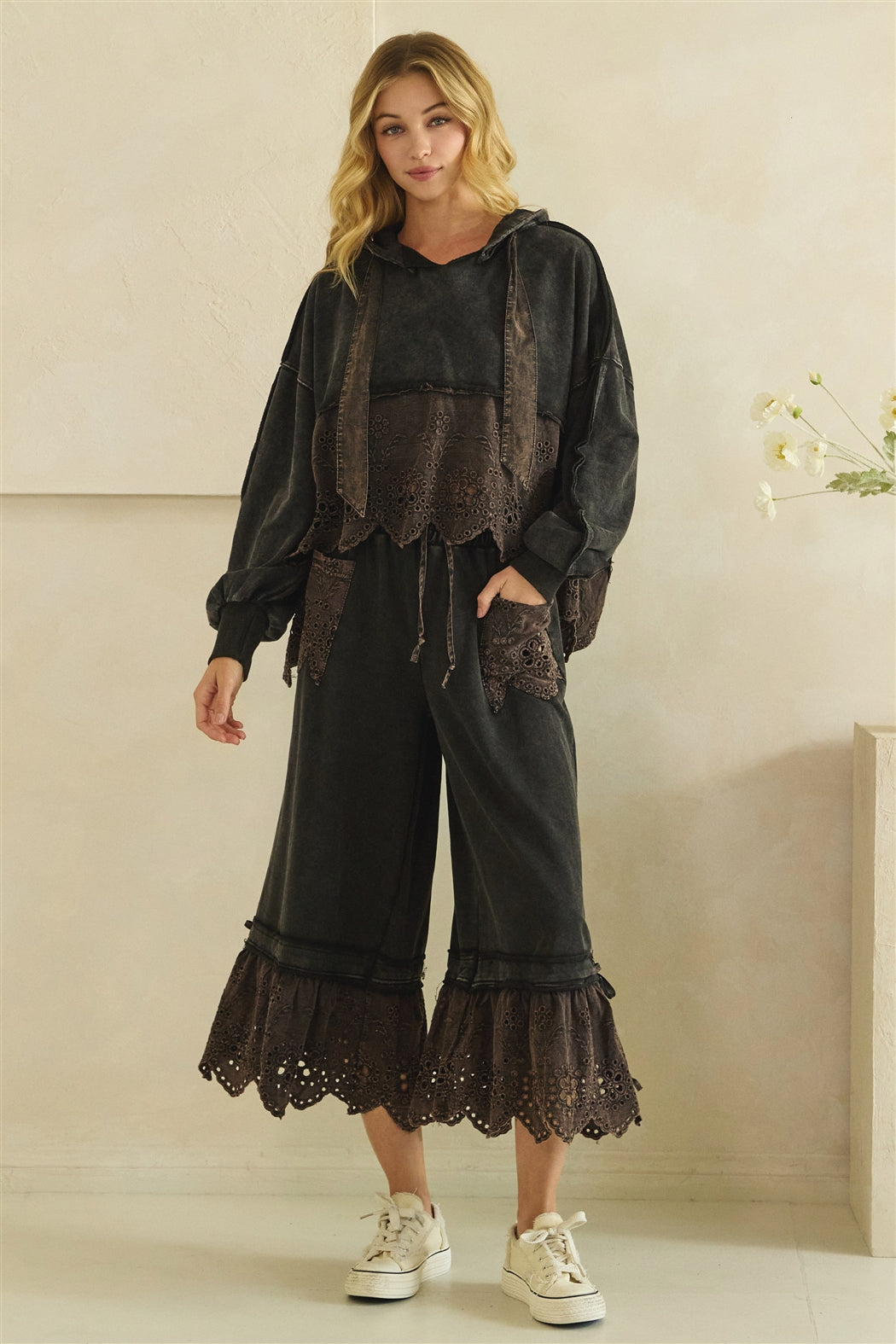 BP1183_BLACK_5734330