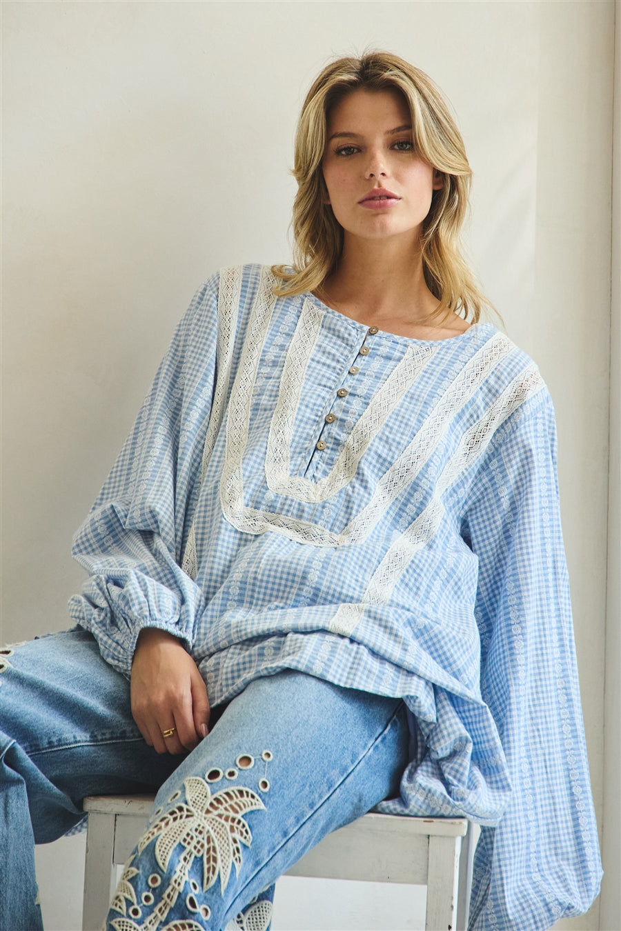 JT1085_BLUE_5389211