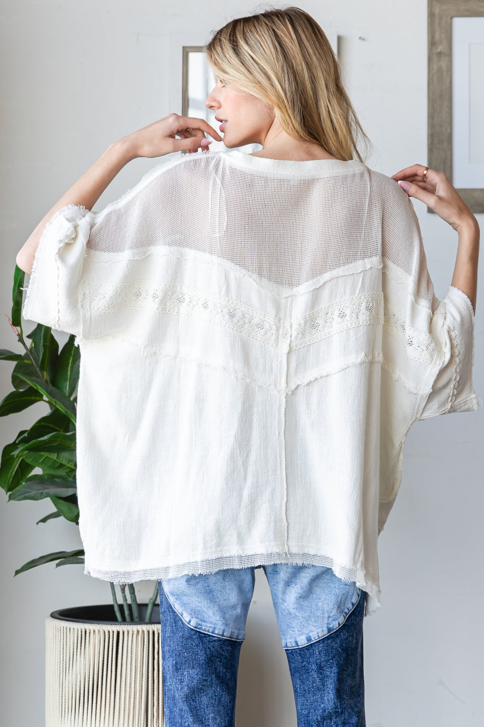 BT1056_IVORY_4047175