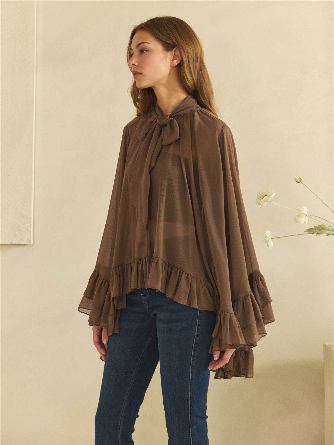 EJ31053_BROWN_5910578