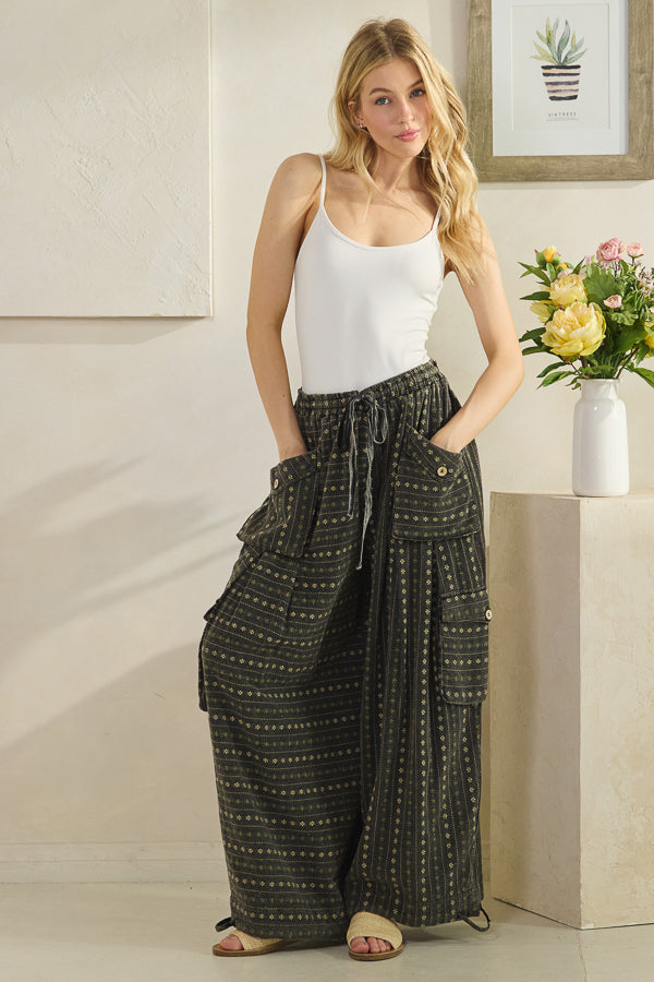 EP38889_BLACK_4203685