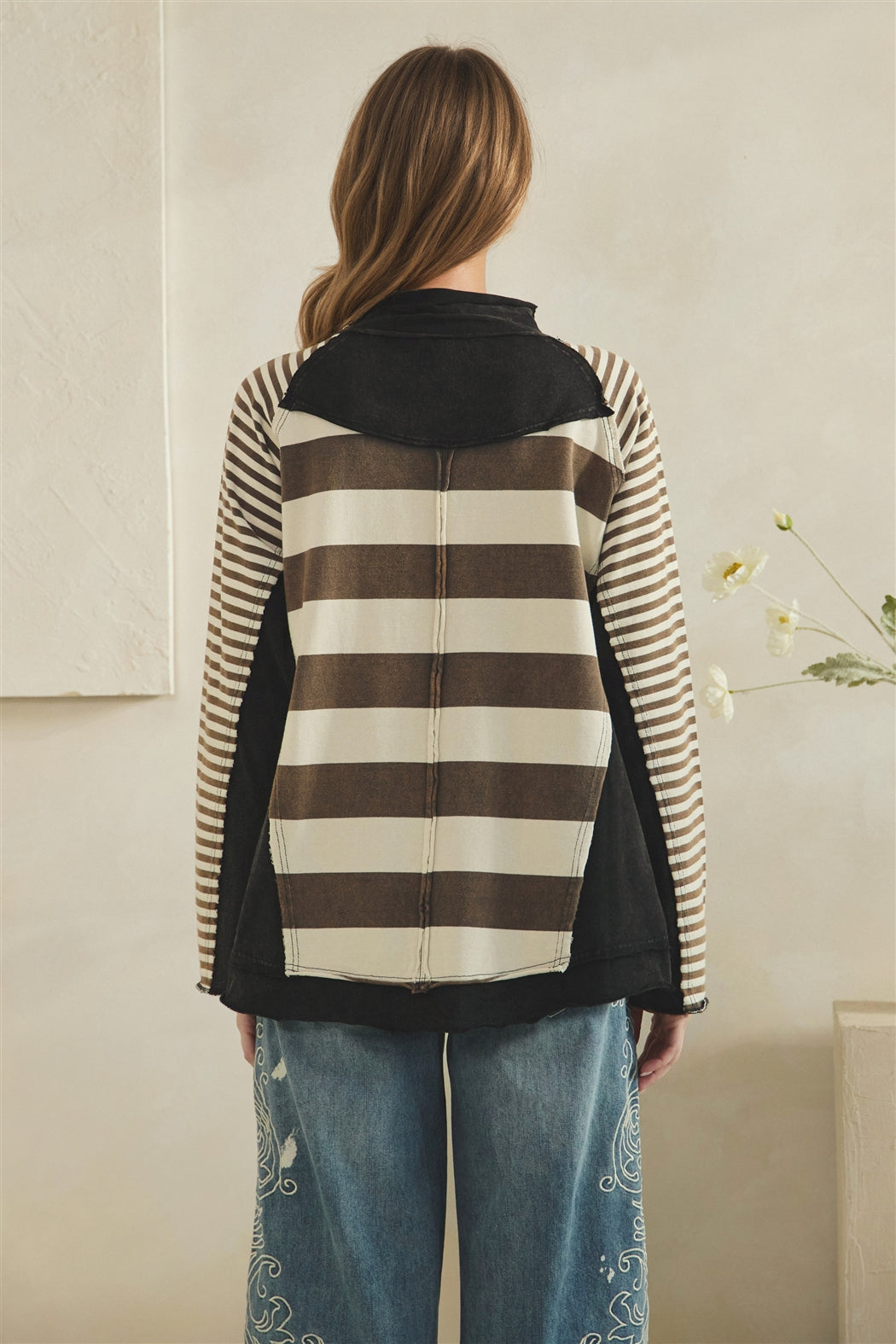 BT1123_BLACKCREAM_5639668
