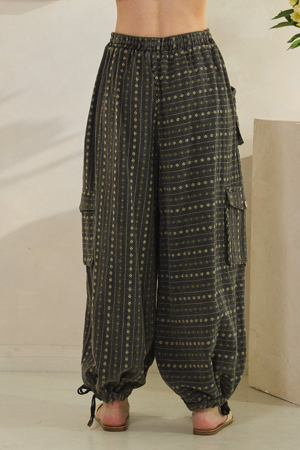 EP38889_BLACK_4203693