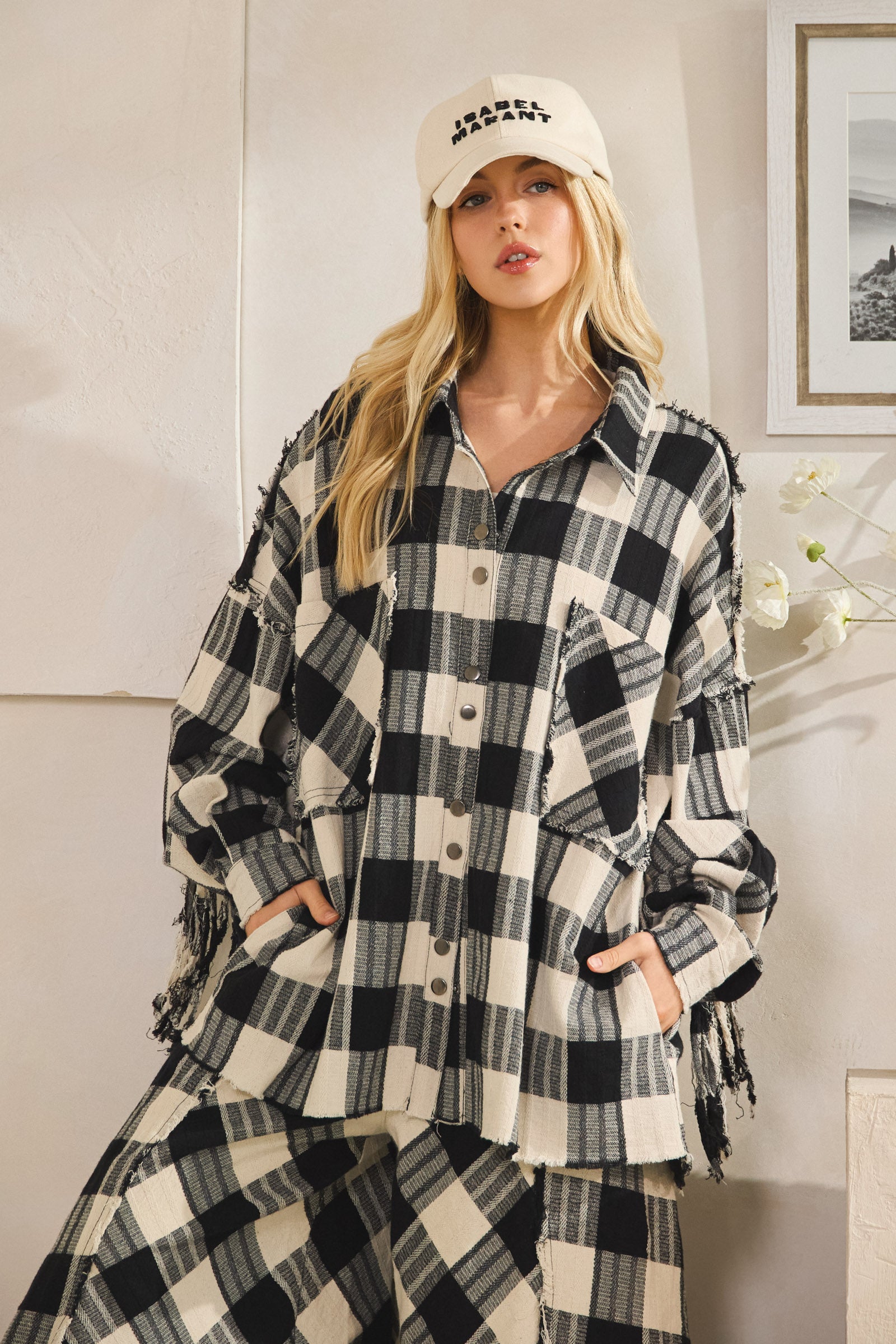 BT1180_BLACKWHITE_4612215