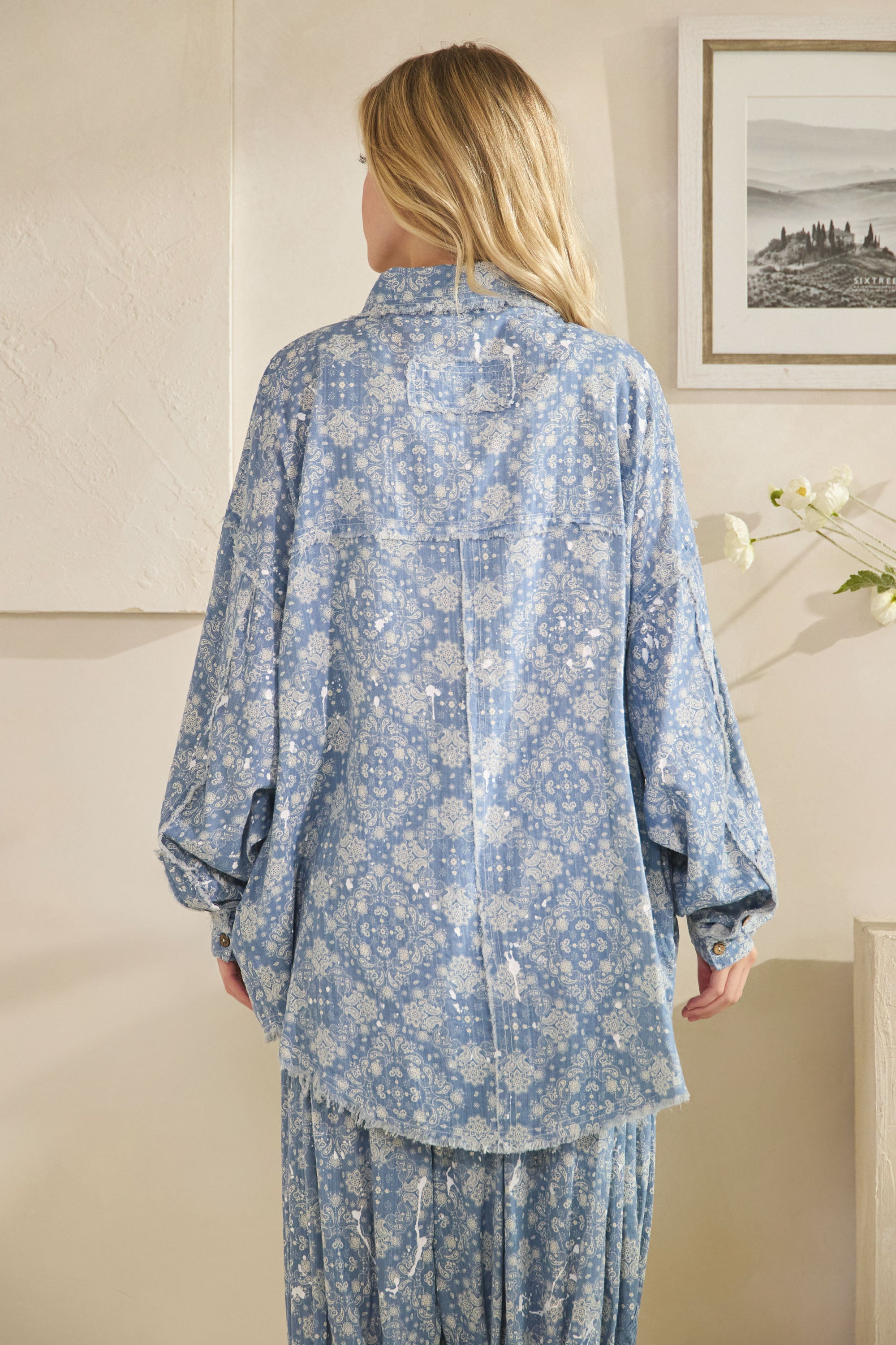 ET40030_BLUE_4756012